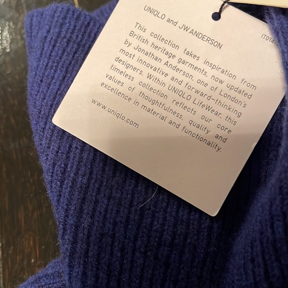 NWT New w/ Tag Men's UniqloxJW Anderson Blue Abstract Print Turtleneck Sweater - Picture 10 of 13